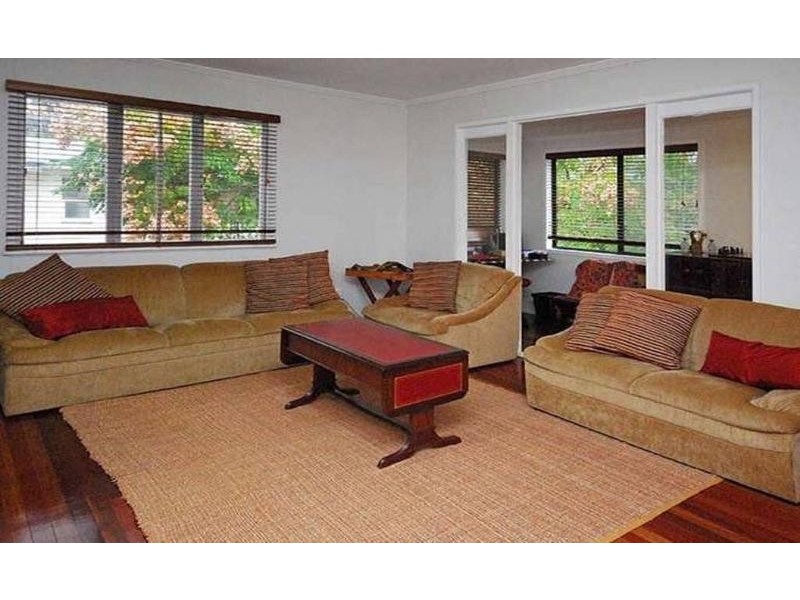 4 Menangle Ave, Arana Hills QLD 4054