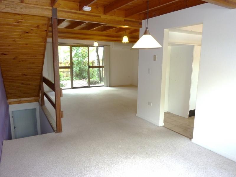 8/21 Jane Street, Arana Hills QLD 4054