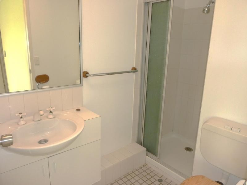 8/21 Jane Street, Arana Hills QLD 4054