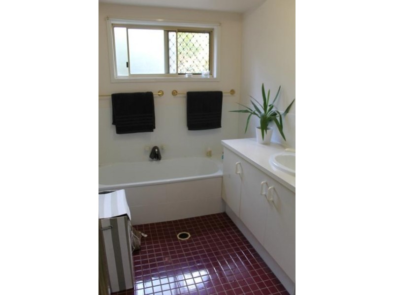 Arana Hills QLD 4054