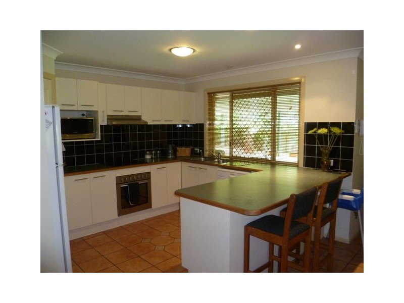 27 Falconglen Place, Ferny Grove QLD 4055