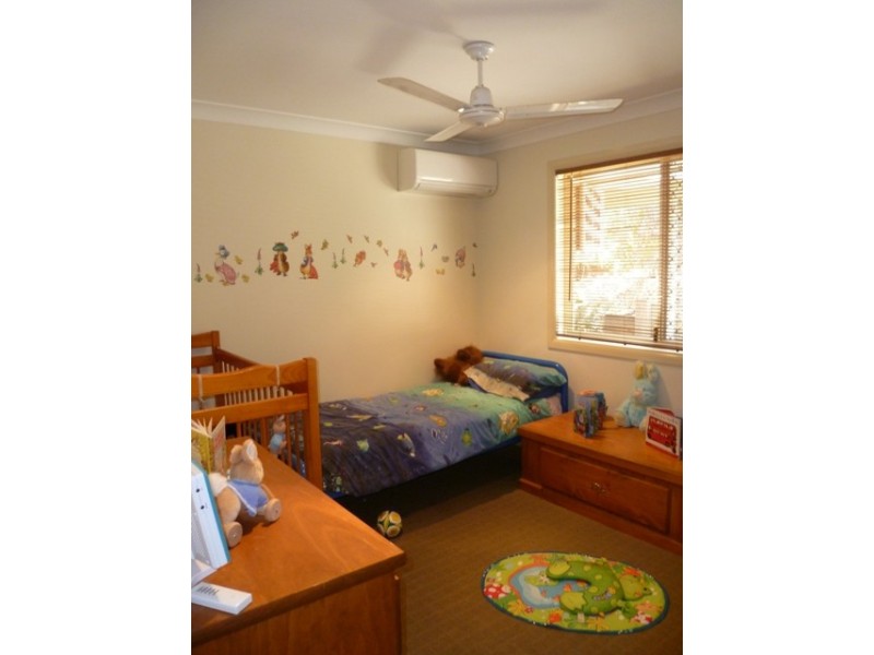 27 Falconglen Place, Ferny Grove QLD 4055