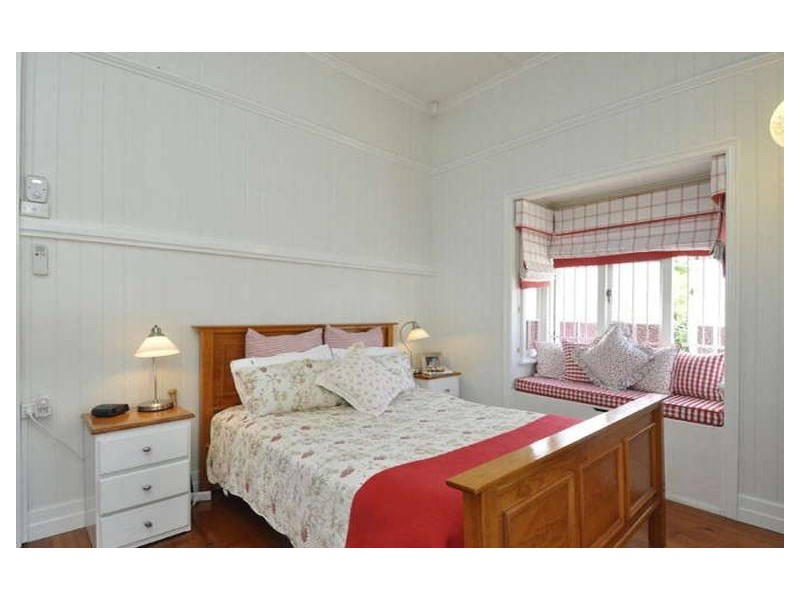 20 Brook Road, Wooloowin QLD 4030