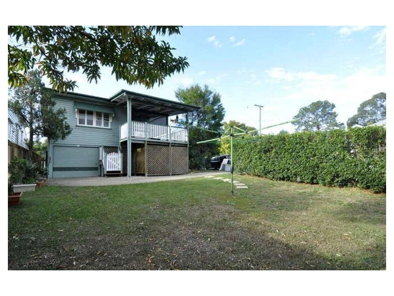 20 Brook Road, Wooloowin QLD 4030