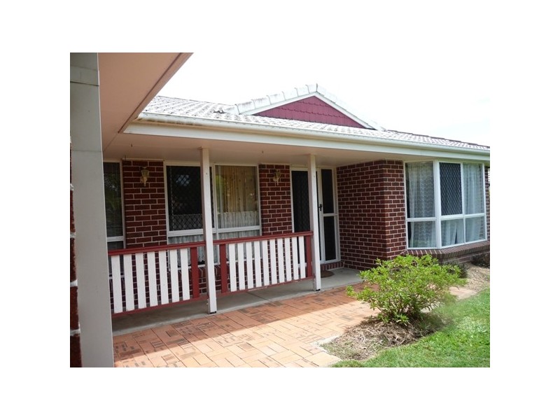 16 Arlington, Arana Hills QLD 4054