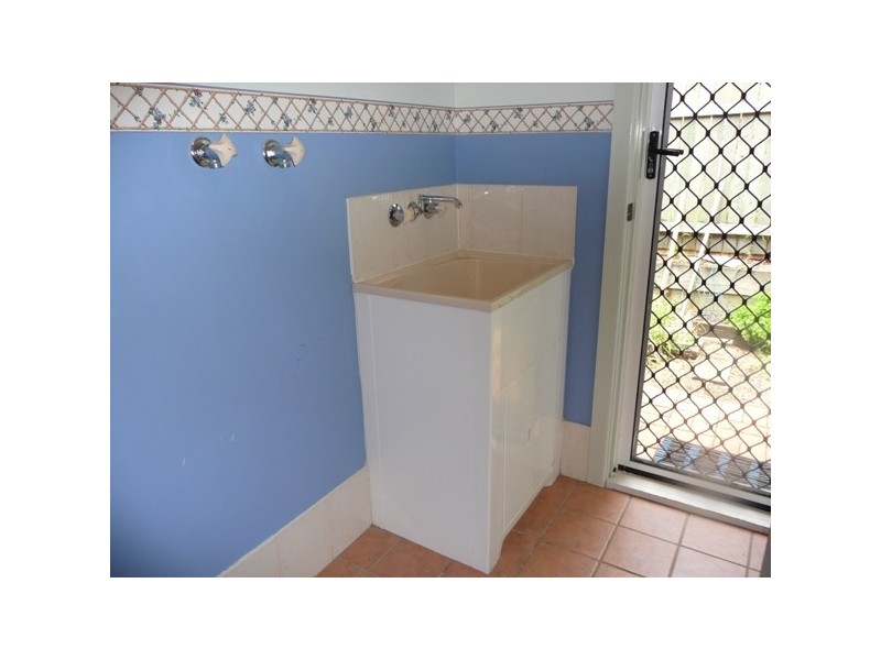 16 Arlington, Arana Hills QLD 4054