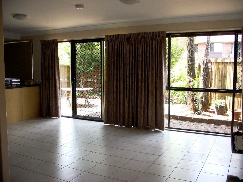 1/18 Movilla Street, Ferny Grove QLD 4055