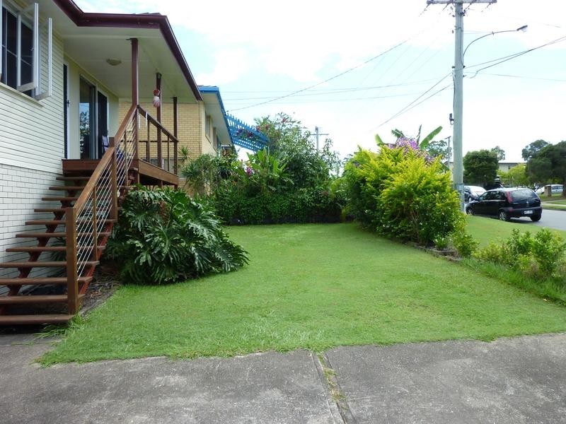 16 Mawarra Cres, Ferny Hills QLD 4055