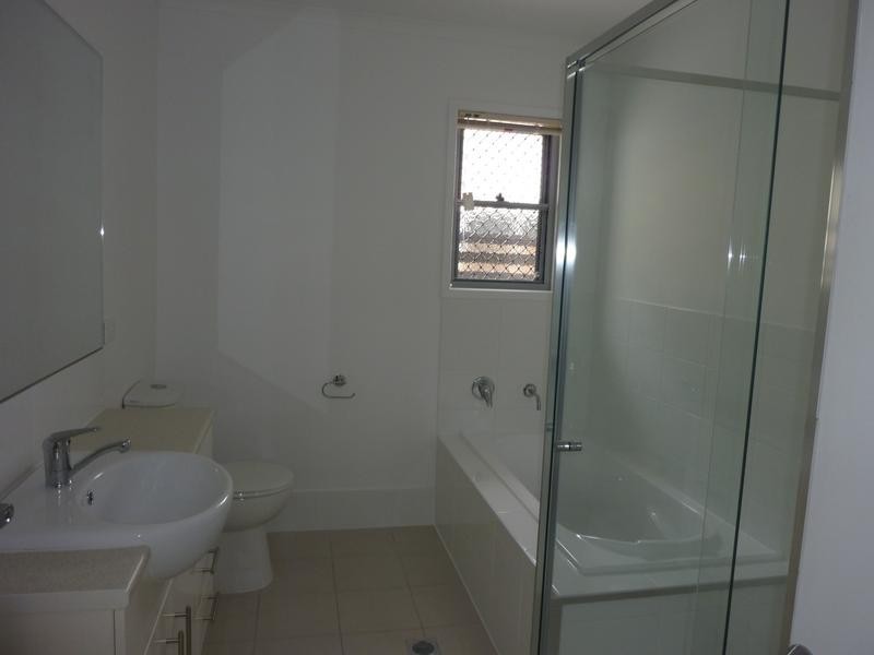 1/46 Warringah, Everton Park QLD 4053