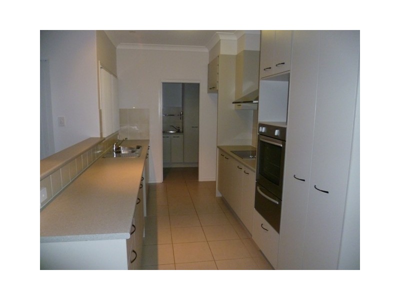 20/8 James Cash Court, Albany Creek QLD 4035