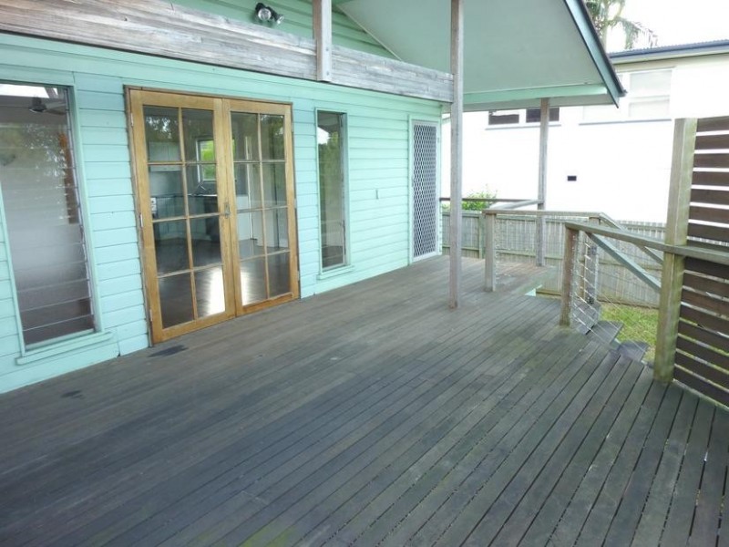 296 DAWSON PDE, Arana Hills QLD 4054