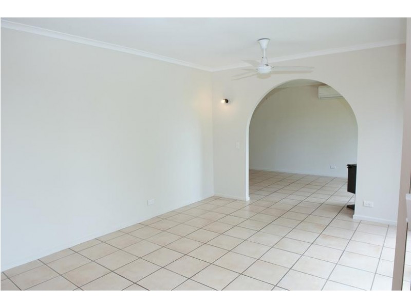 33 Tombondan Cres, Ferny Hills QLD 4055