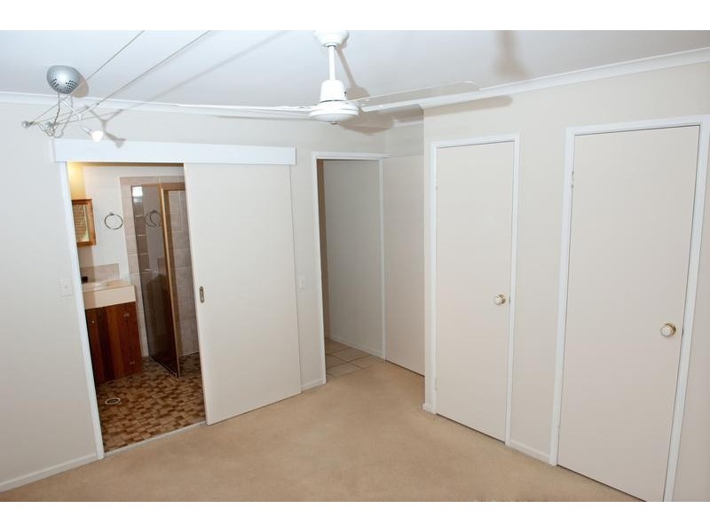 33 Tombondan Cres, Ferny Hills QLD 4055