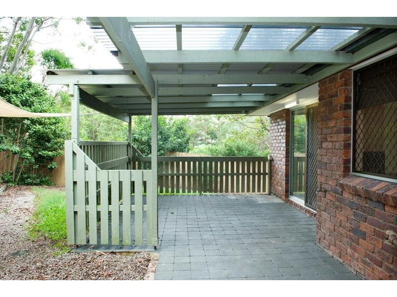 33 Tombondan Cres, Ferny Hills QLD 4055