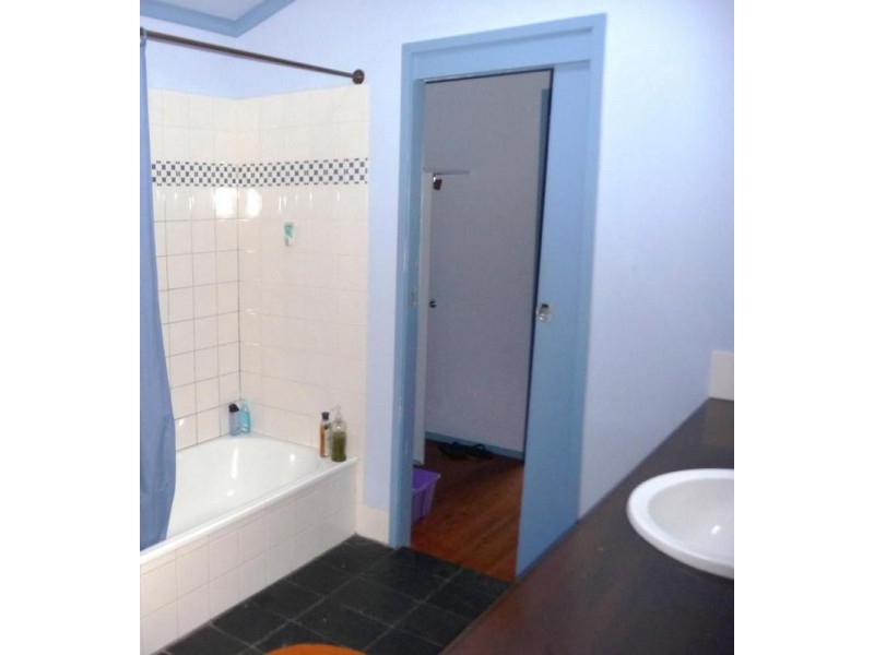 16 Park Rd, Arana Hills QLD 4054