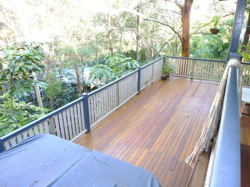 16 Park Rd, Arana Hills QLD 4054