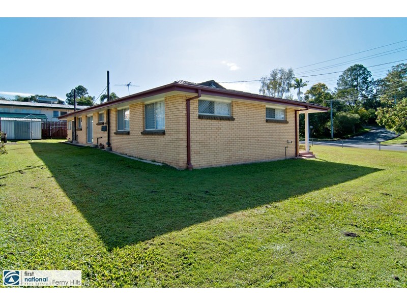 22 Amaroo Ave, Ferny Hills QLD 4055