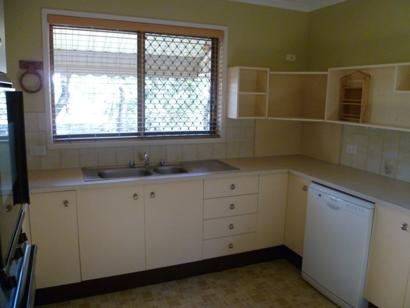 7 Quinnia Court, Ferny Hills QLD 4055