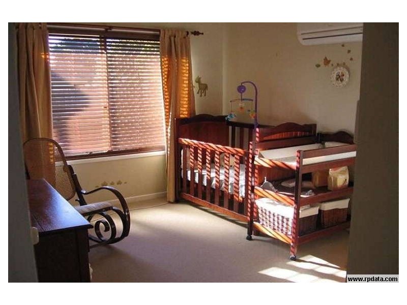 7 Delvin Court, Arana Hills QLD 4054