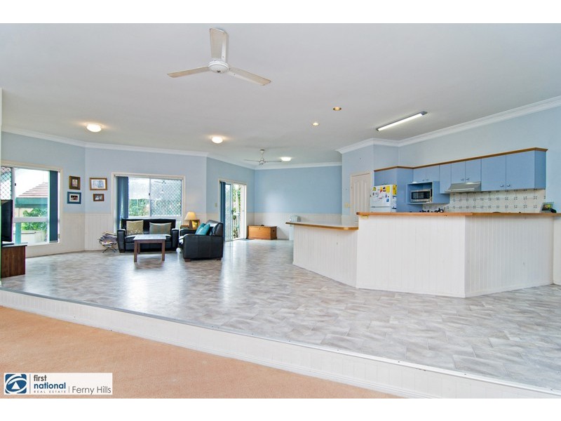 4 Zeppo Place, Mcdowall QLD 4053