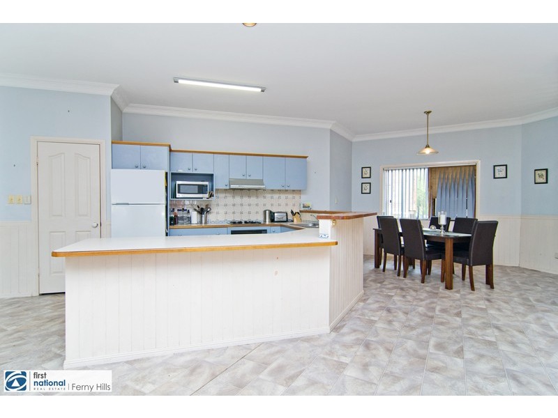 4 Zeppo Place, Mcdowall QLD 4053