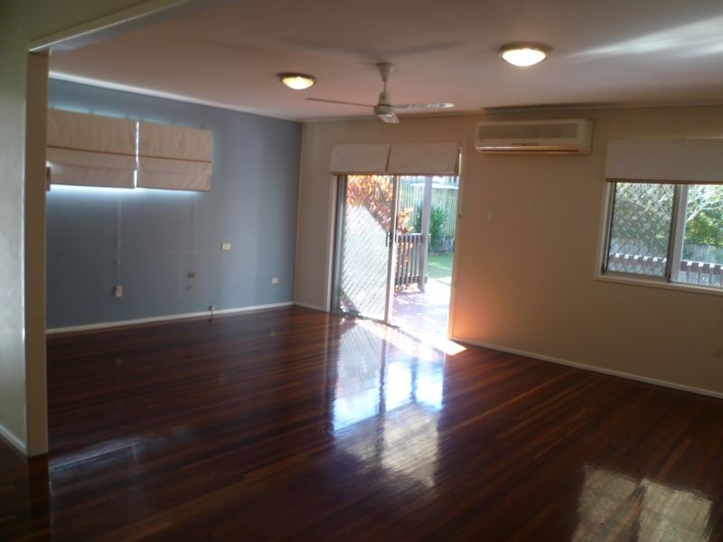 35 Rinavore St, Ferny Grove QLD 4055