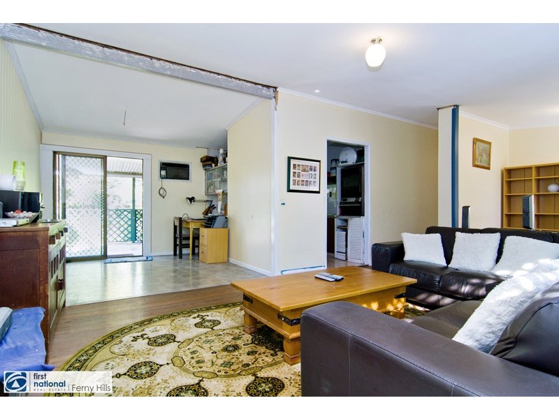 24 Alkoomi Ave, Ferny Hills QLD 4055