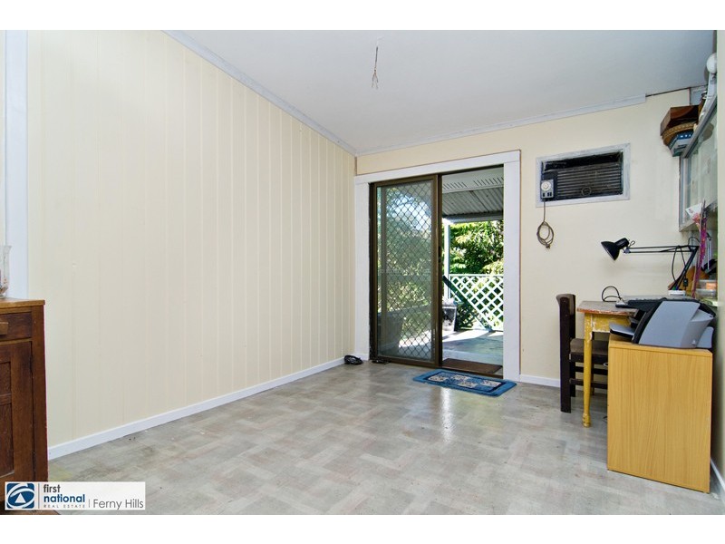 24 Alkoomi Ave, Ferny Hills QLD 4055