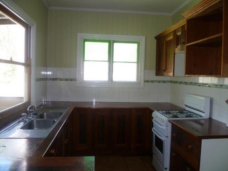 16 View Crescent, Arana Hills QLD 4054