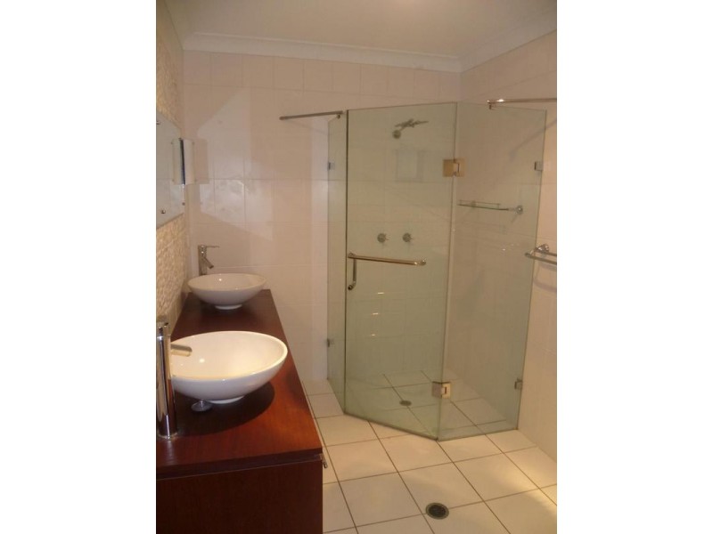 16 View Crescent, Arana Hills QLD 4054