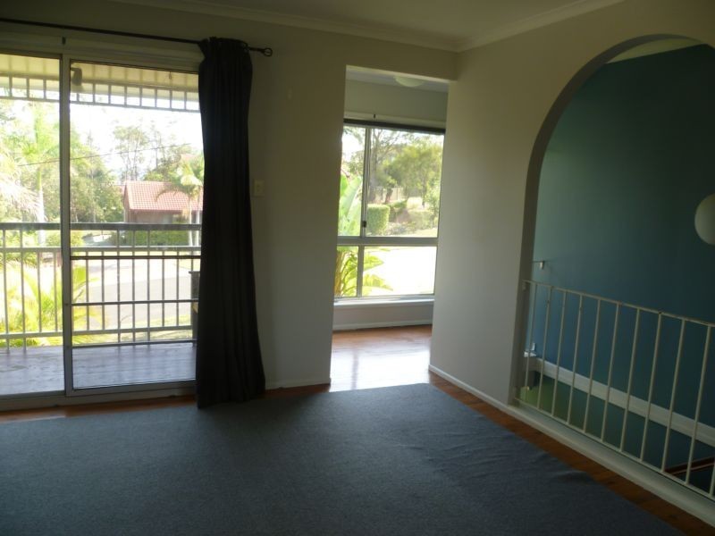 1 Dorset Court, Ferny Hills QLD 4055
