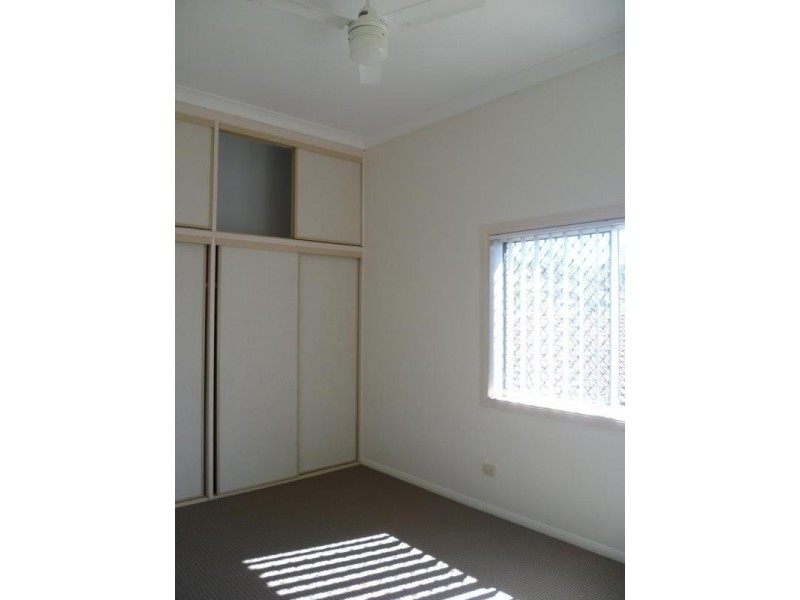 4 Zeppo Pl, Mcdowall QLD 4053
