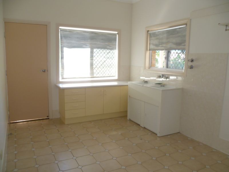 4 Zeppo Pl, Mcdowall QLD 4053