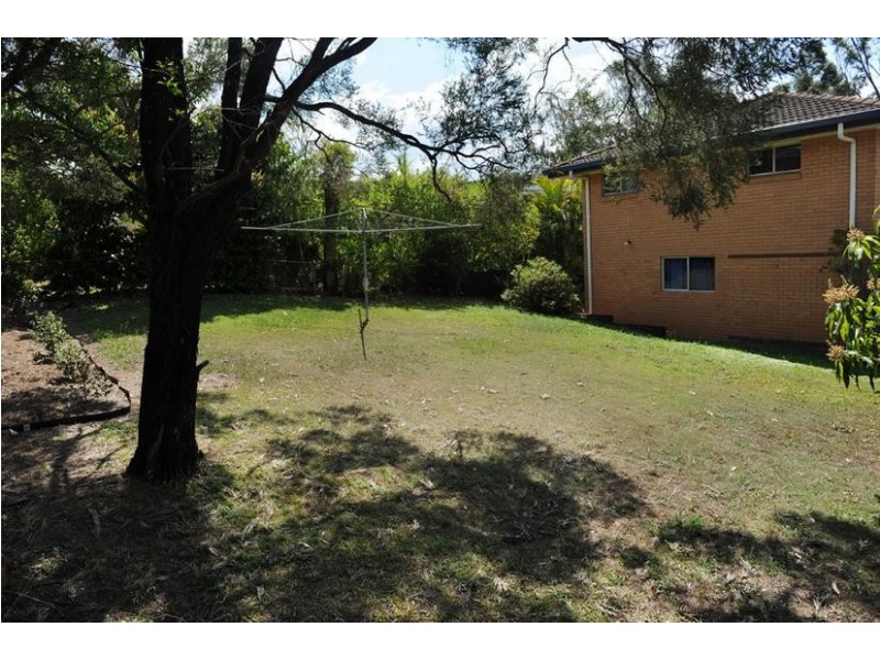 2 Loombah Cr, Ferny Hills QLD 4055