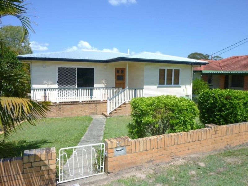 27 Yanderra Avenue, Arana Hills QLD 4054