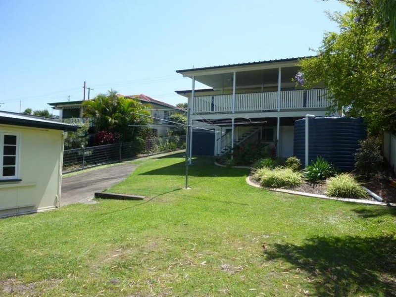 27 Yanderra Avenue, Arana Hills QLD 4054