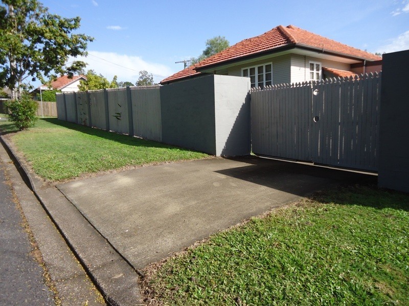23 Gralton Street, Keperra QLD 4054
