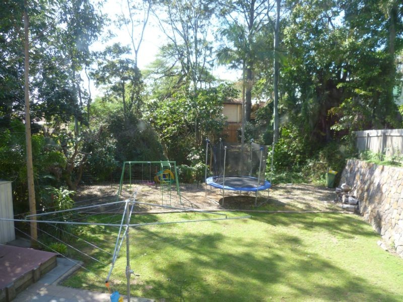 12 Tuttumburra, Ferny Hills QLD 4055