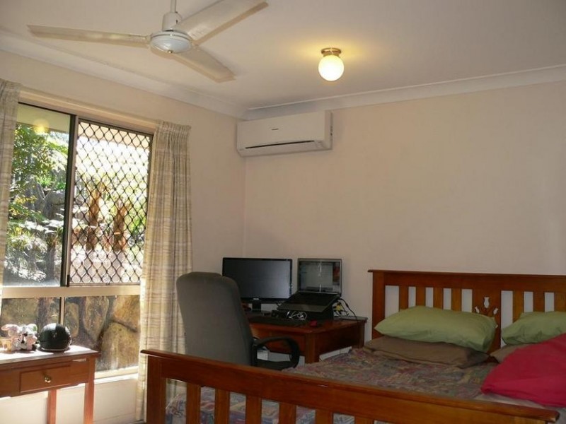 51 Deerdale Street, Stafford Heights QLD 4053