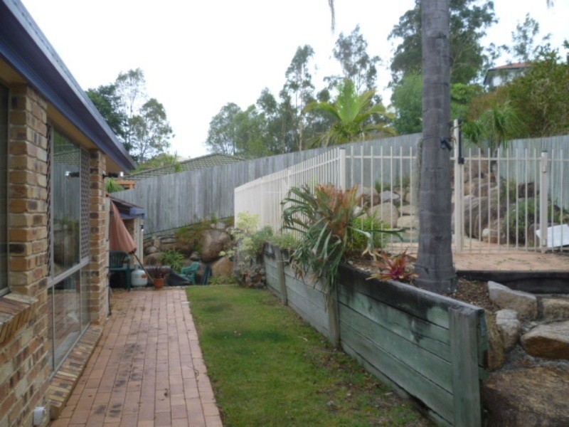 9 Greenfern Place, Ferny Grove QLD 4055