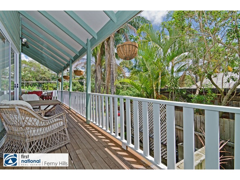 9 Yeerinbool Court, Arana Hills QLD 4054