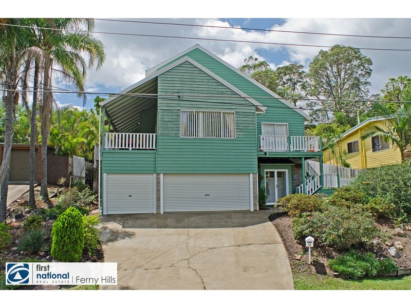 9 Yeerinbool Court, Arana Hills QLD 4054