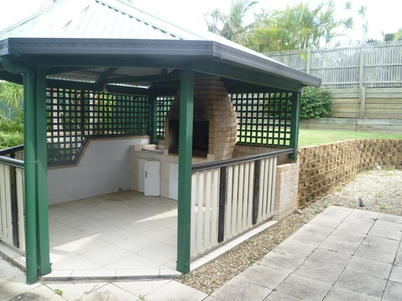 7 Roundelay Court, Eatons Hill QLD 4037