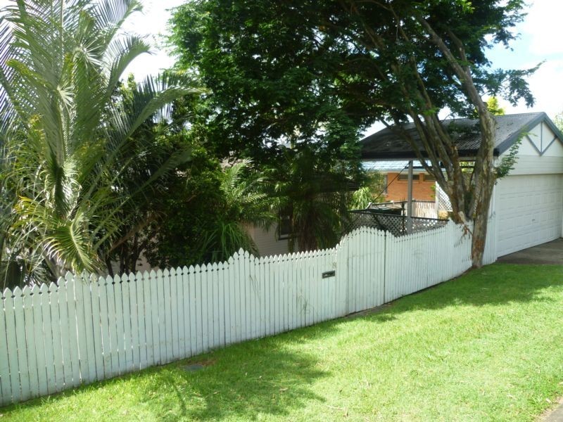 8 Park Road, Arana Hills QLD 4054