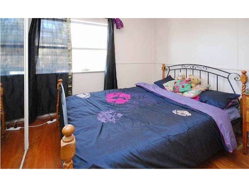 8 Park Road, Arana Hills QLD 4054