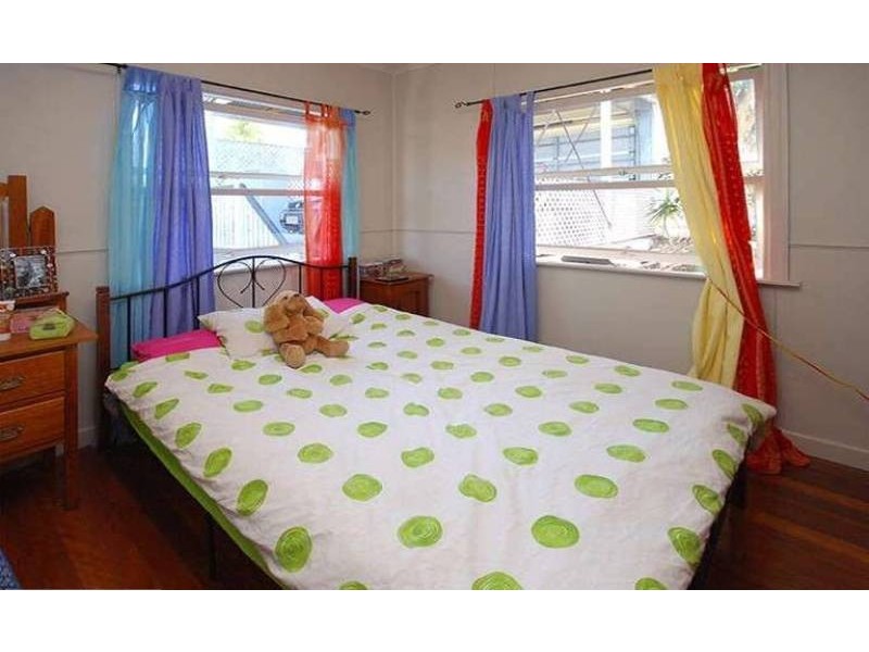 8 Park Road, Arana Hills QLD 4054