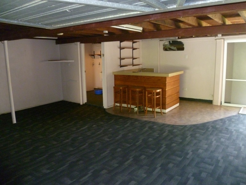 11 Pathara St, Ferny Hills QLD 4055