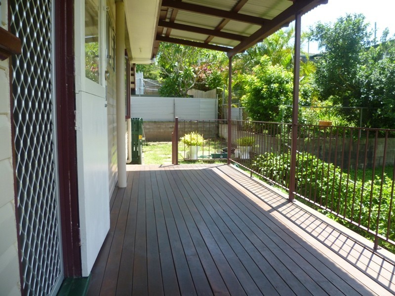 11 Pathara St, Ferny Hills QLD 4055