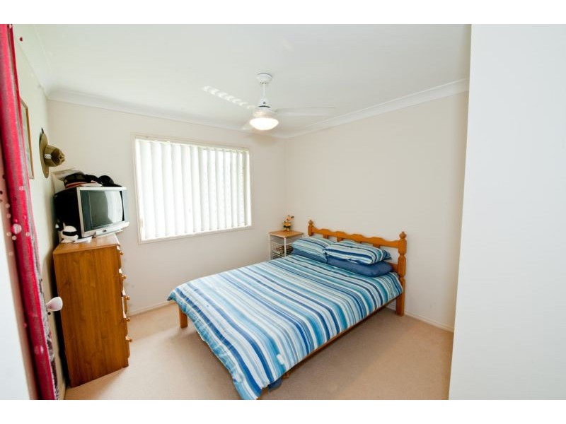 11 Warrigal Place, Arana Hills QLD 4054