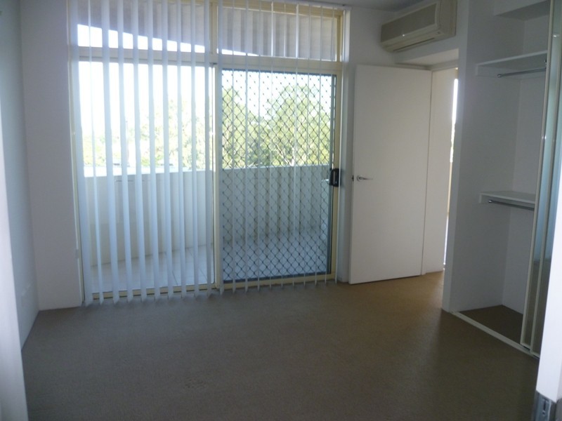 14/22 Riverview Tce, Indooroopilly QLD 4068